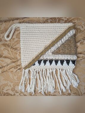 Woman's White Boho Woven Clutch Boho Bag Shells Beads & Fringe Zip Closure